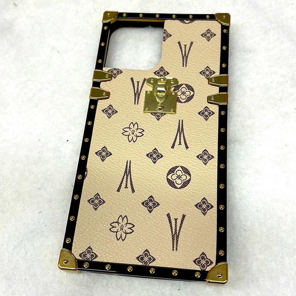 NEW!!! Kerzzil iP 12 ax 2020 6.7-inch beige trunk style case